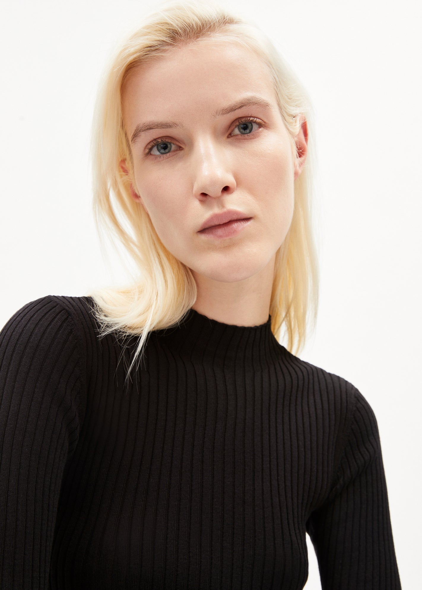 ALAANIA KNIT SWEATER