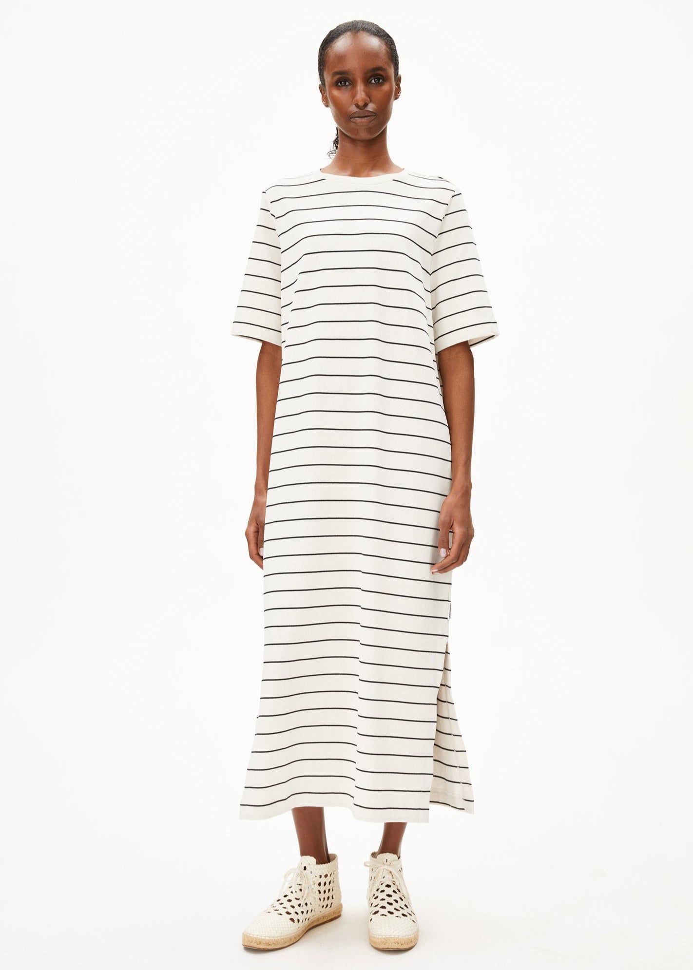 XELINAA FINE STRIPE