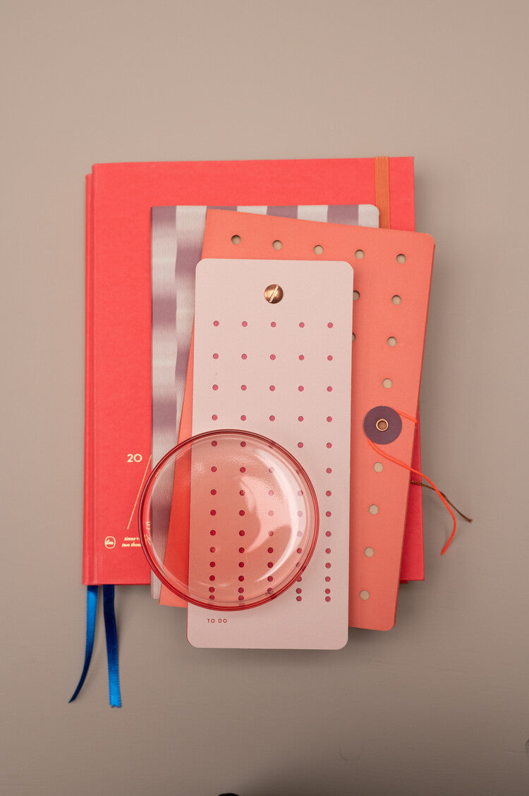 NOTEBOOK WITH JAPANESE CLOSURE