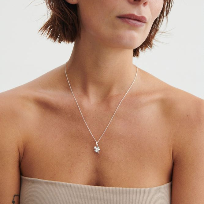 CLOVER PENDANT