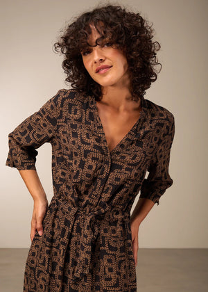 DRESS