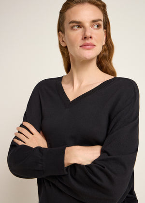 PULLOVER MIT V-AUSSCHNITT