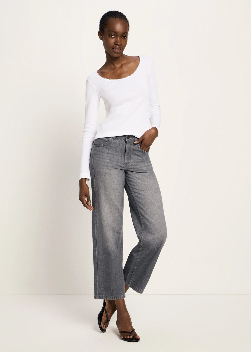 RELAXED JEANS