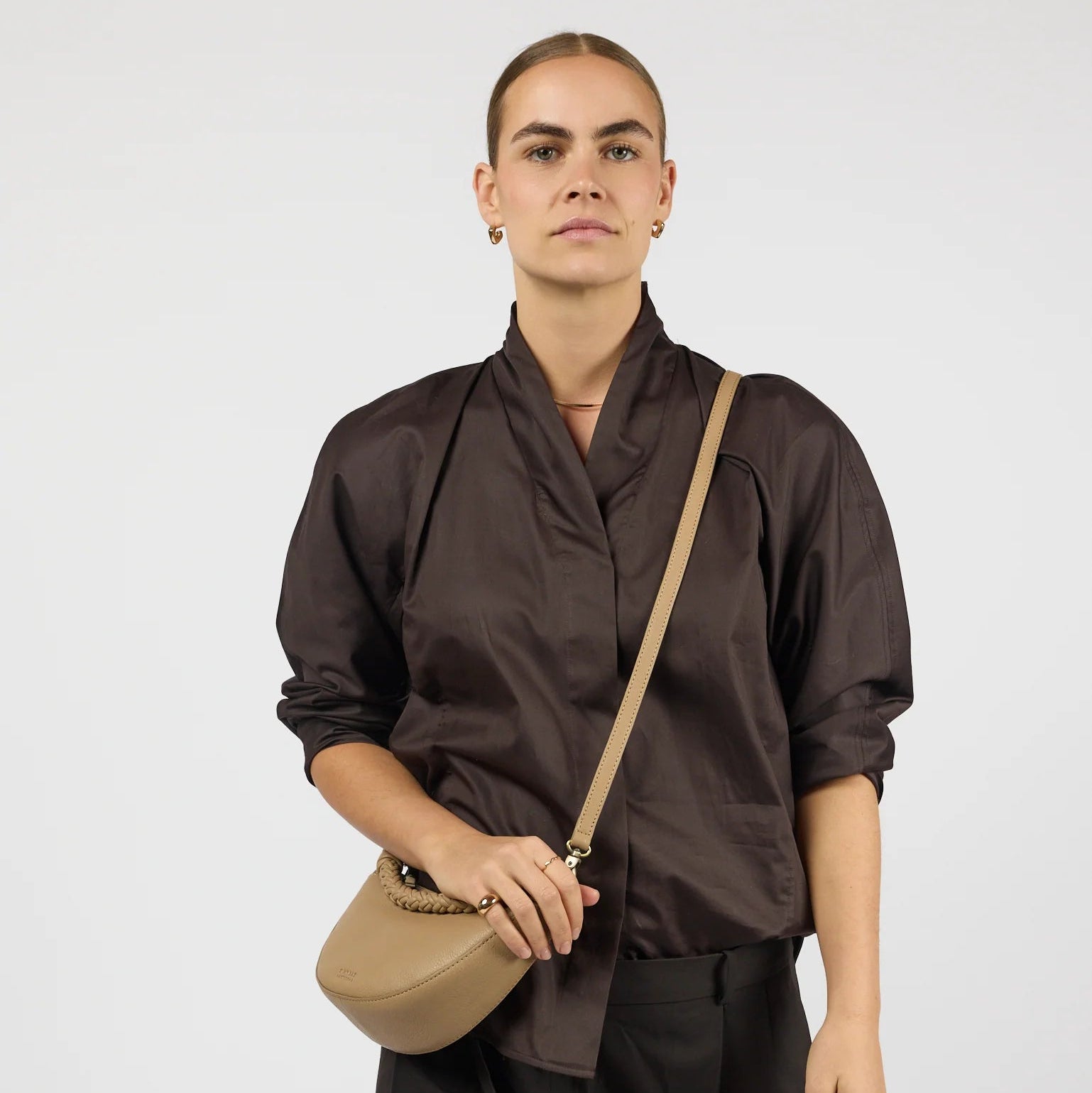 LEO MINI TWISTED HANDLE – Kohnoa