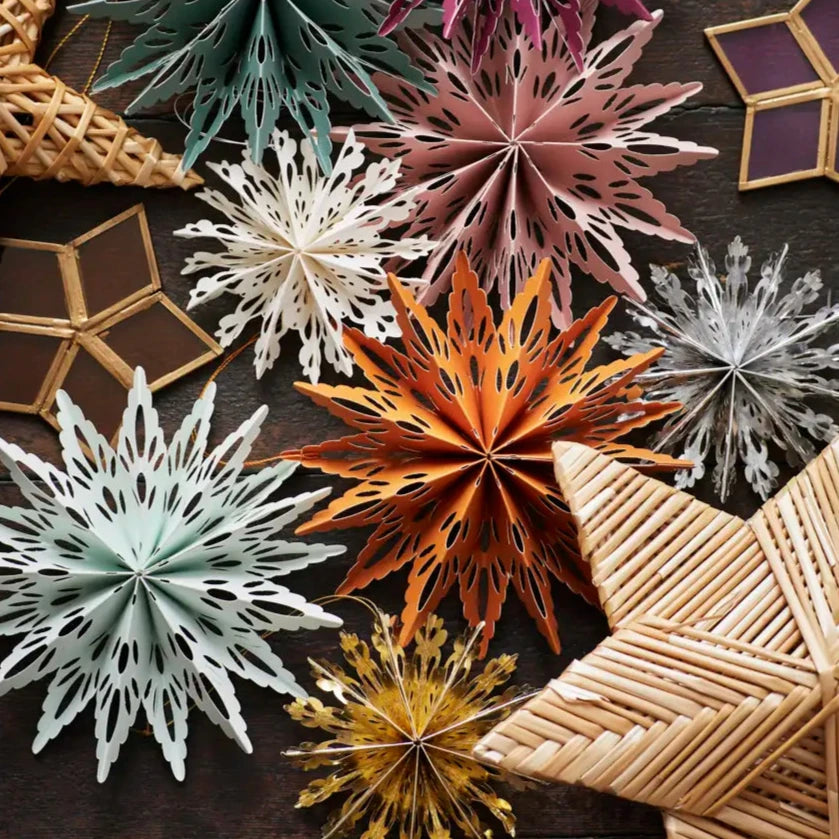 PAPER SNOW FLAKES