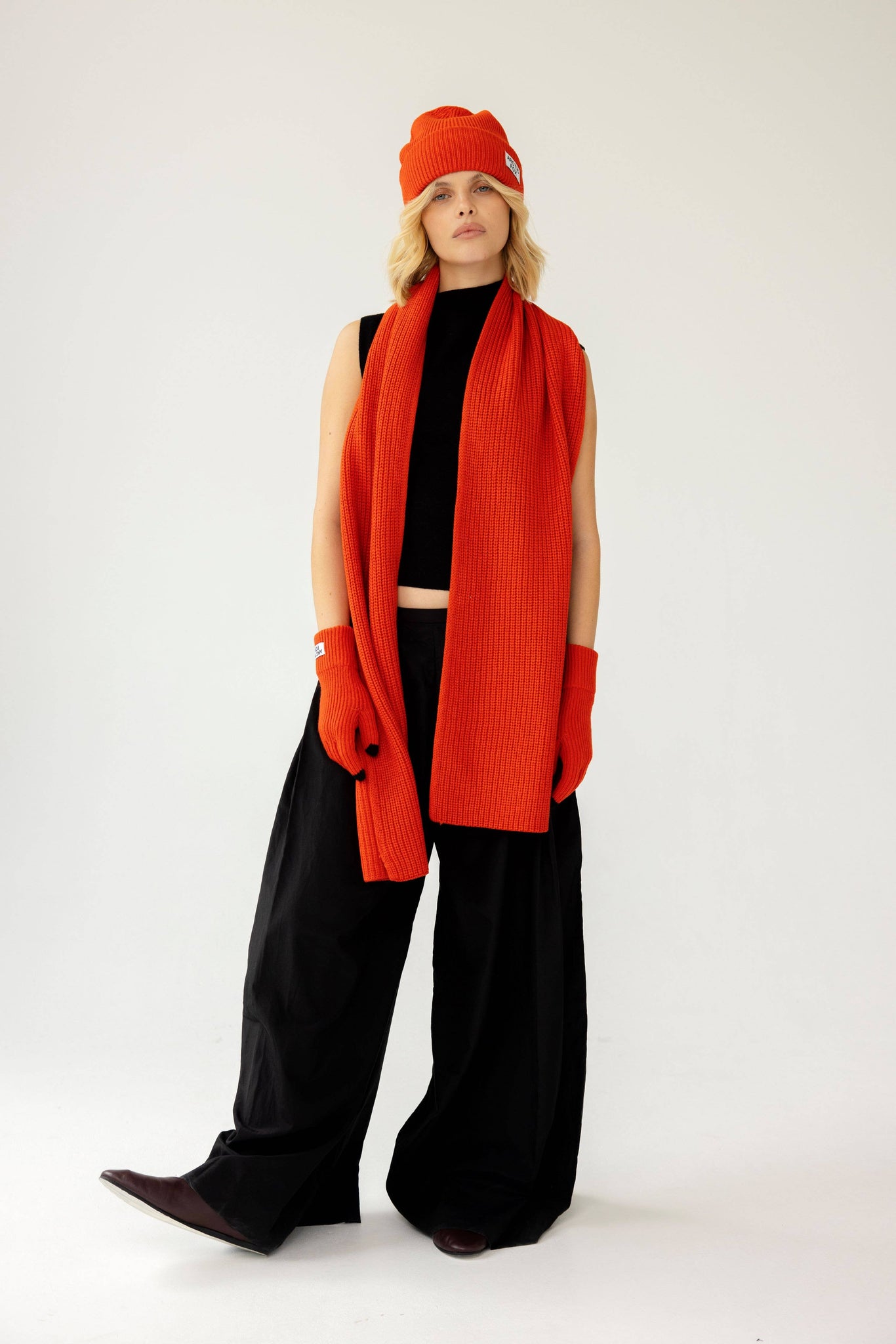 MÜTZE AUS RECYCELTEN FLASCHEN - SUNKISSED CORAL