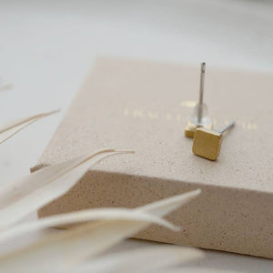 CUBIC OHRSTECKER