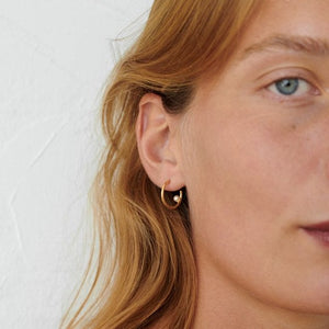 PEARL GLOBE HOOPS