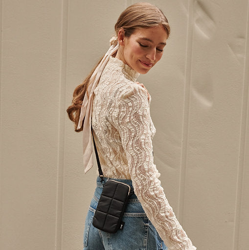 LUCE PUFFY PHONE POUCH