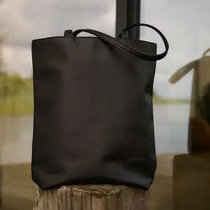 MERIAN TOTE BAG