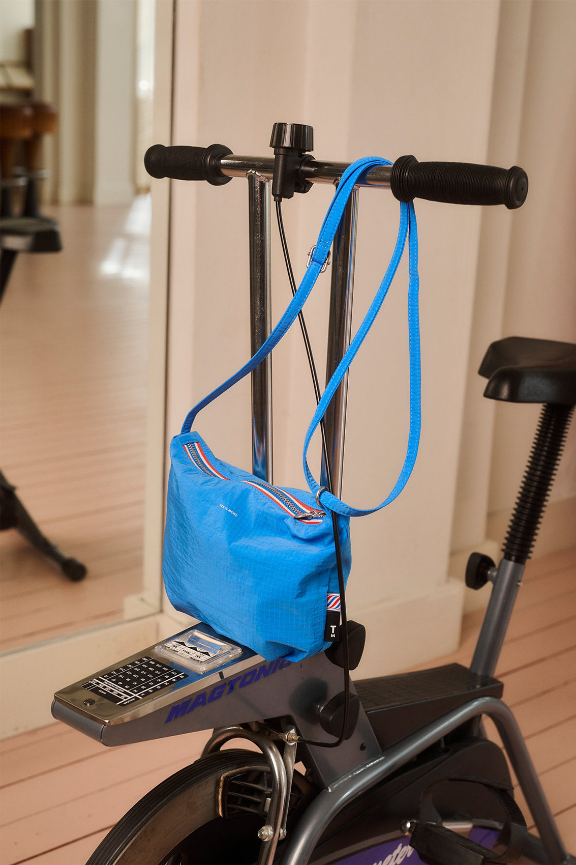 CROSS BODY FEEL GOOD BAG - SPORTS