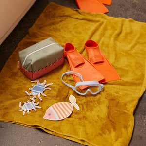 TOILETRY BAG
