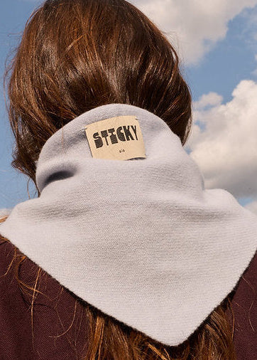 TRIANGLE SCARF - 3 FARBEN