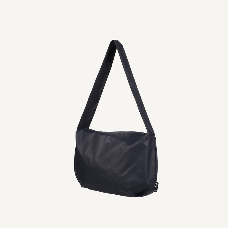 LOT BOLD CROSS BODY