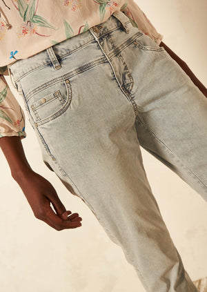 JEANS -TAPERED ANKLE