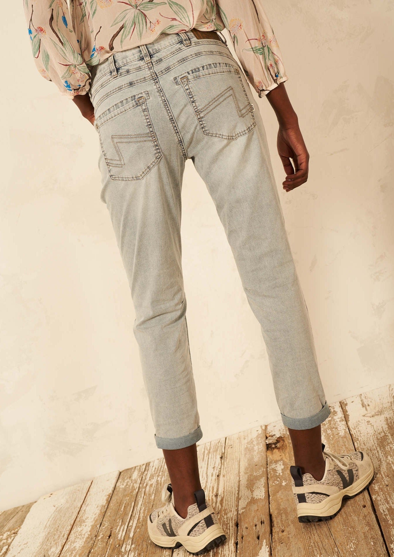 JEANS -TAPERED ANKLE